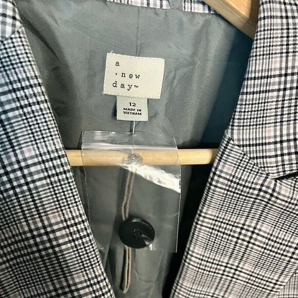 NWOT- Plaid Long Sleeve Blazer - A New Day - Gray -size 12 - Picture 5 of 6